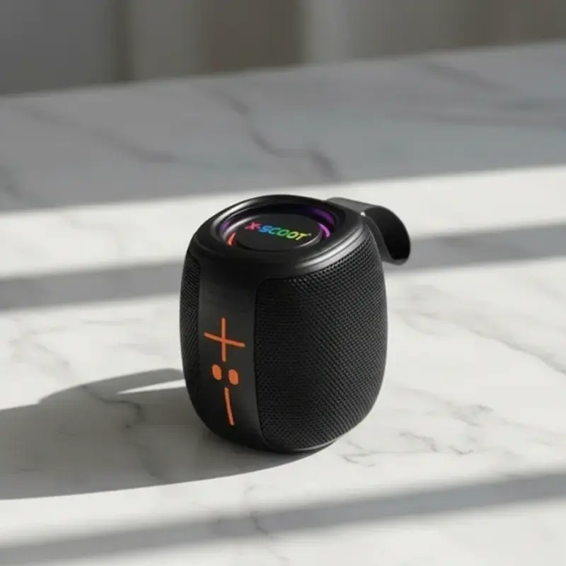 سماعة بلوتوث محمولة X Scoot XS610 بصوت قوي وباس نقي مع إضاءة LED وراديو FM